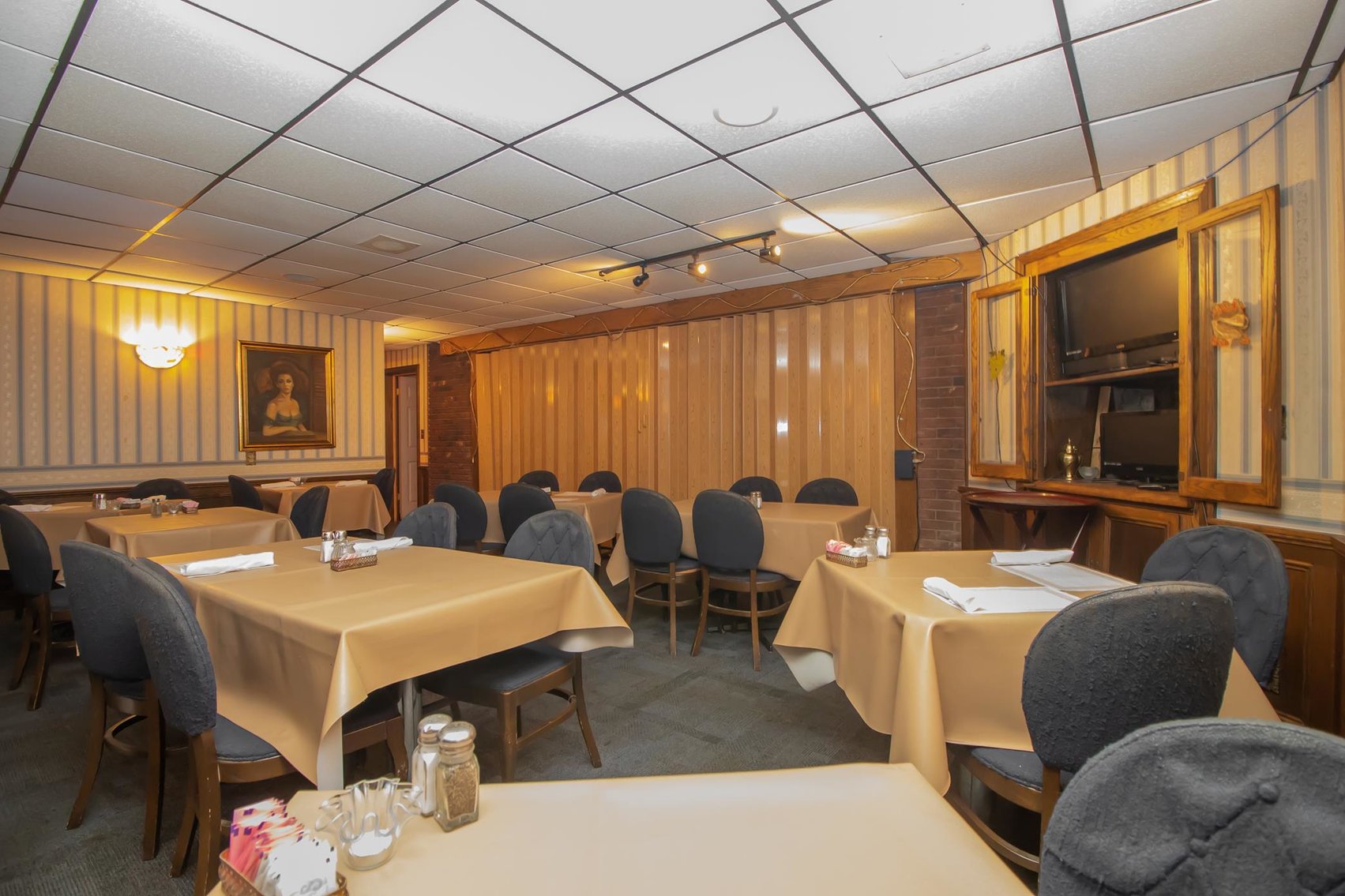 Image for SOLD $445,500 - The Greenbrier Motel – Sells to the Highest Bidder