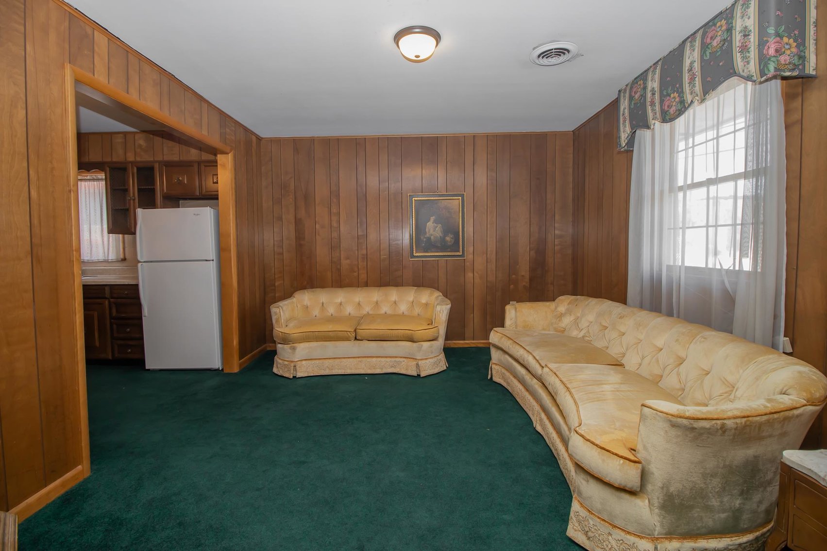 Image for SOLD $445,500 - The Greenbrier Motel – Sells to the Highest Bidder