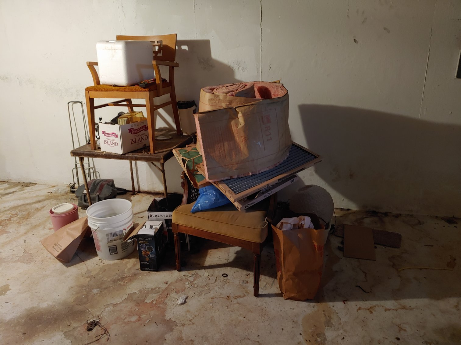 Image for 2 STORY VINYL SIDED HOUSE & 1 CAR GARAGE