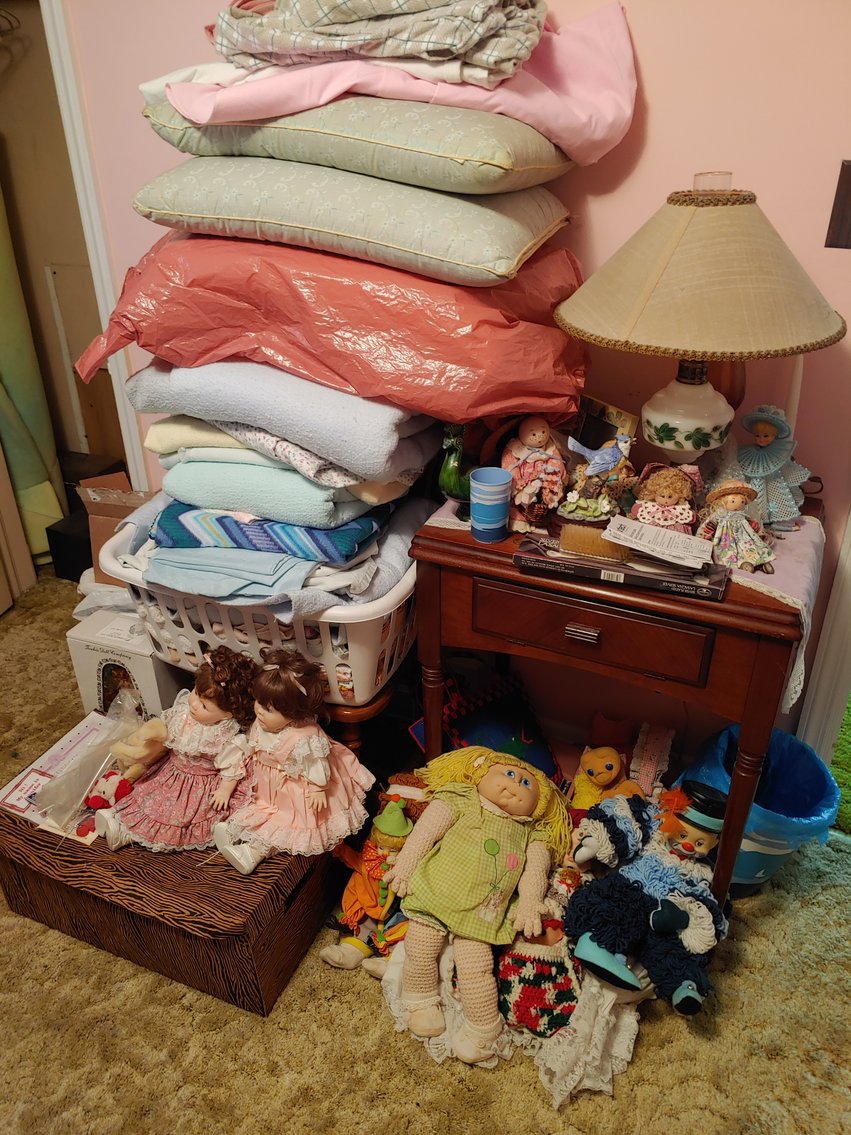 Image for 2 STORY VINYL SIDED HOUSE & 1 CAR GARAGE