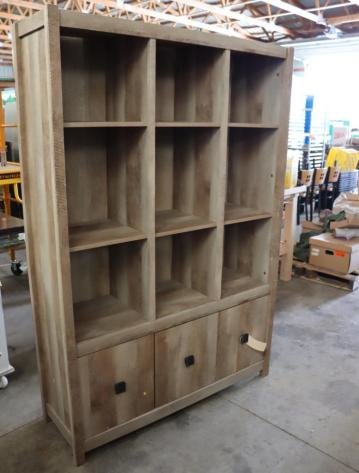 Multi Party Moving Auction