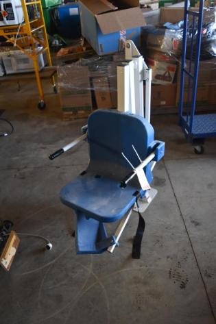 Multi Party Moving Auction