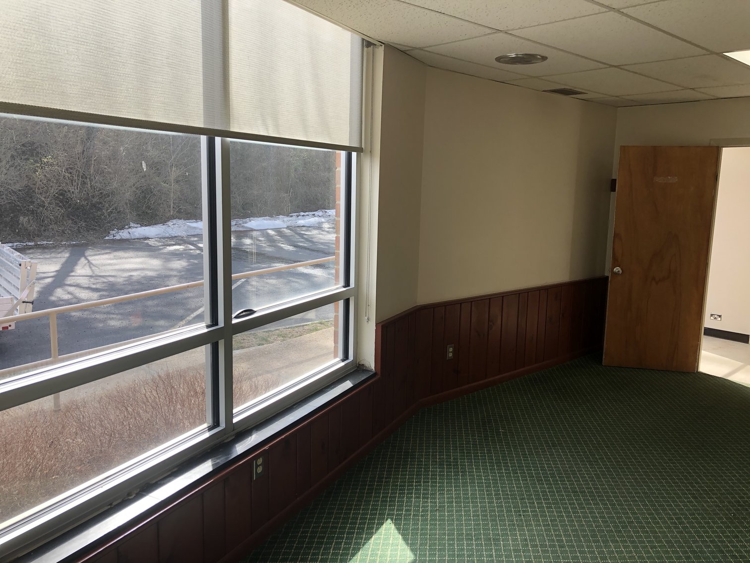 Image for 2 Story Commercial Medical Facility in Staunton, VA--ONLINE ONLY BIDDING!!