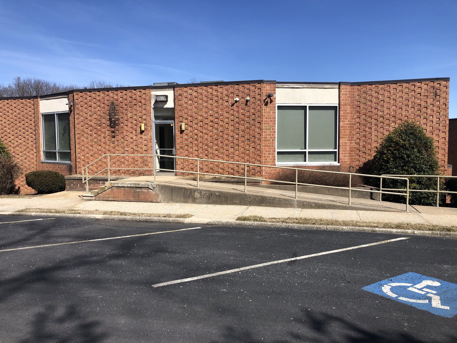 Image for 2 Story Commercial Medical Facility in Staunton, VA--ONLINE ONLY BIDDING!!