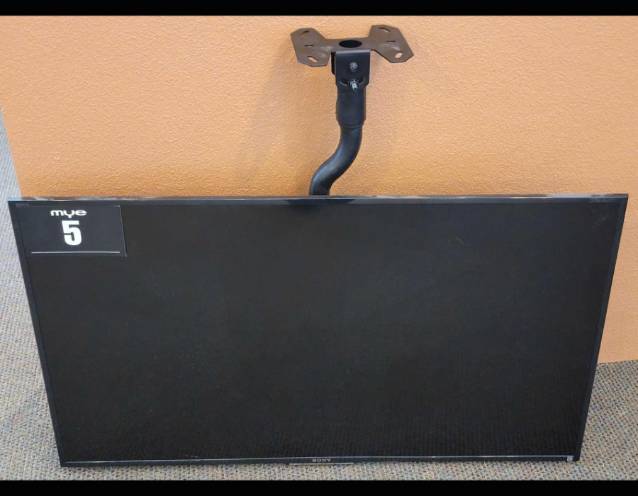 Image for Body Renew East Gym Equipment Auction