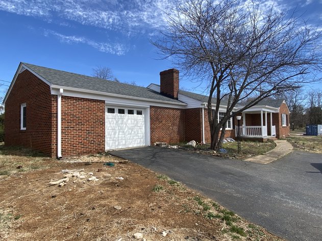 Image for 3 BR/2.5 BA Brick Home w/Finished Walk-Out Basement on 1.18 +/- Acres--SELLING to the HIGHEST BIDDER!!