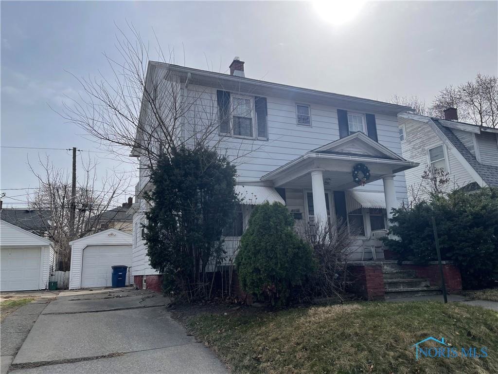 ABSOLUTE AUCTION! 4118 Lyman Ave.