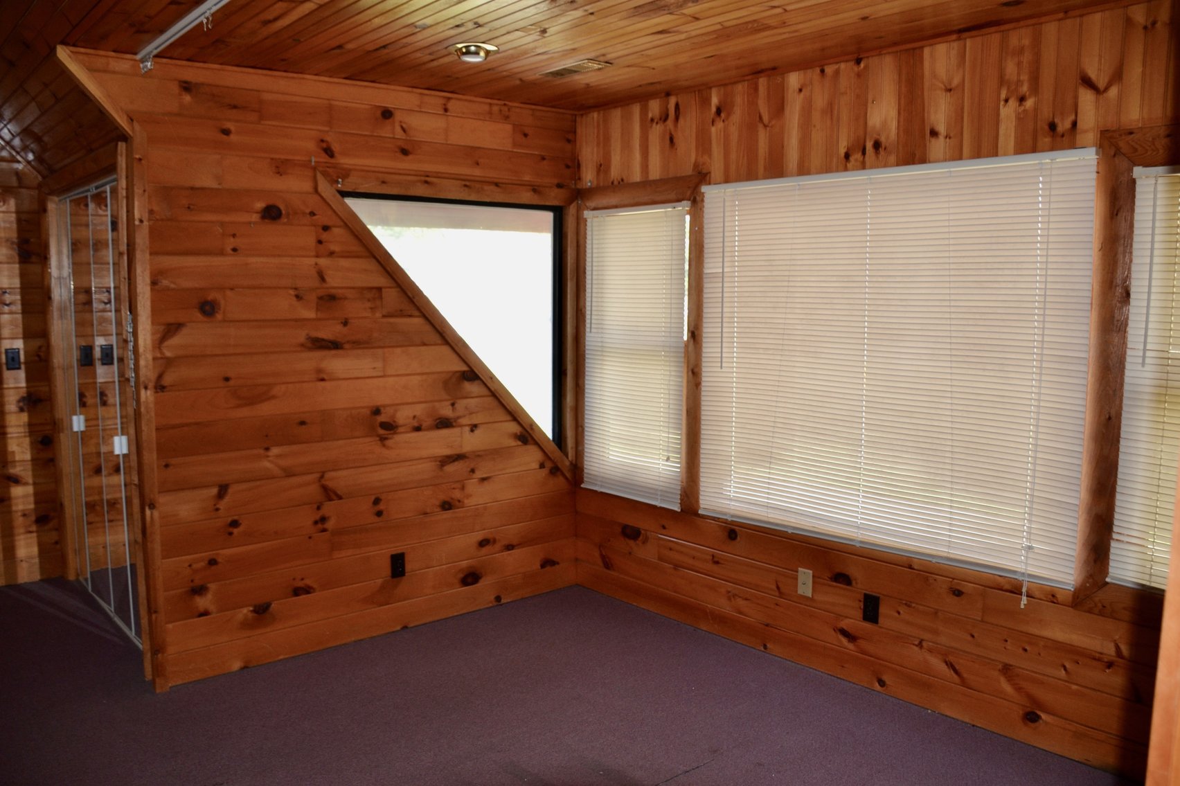 Image for 4 BR/2 BA Home w/Detached Garage/Shop Only 2 Blocks From the Potomac River--Colonial Beach, VA