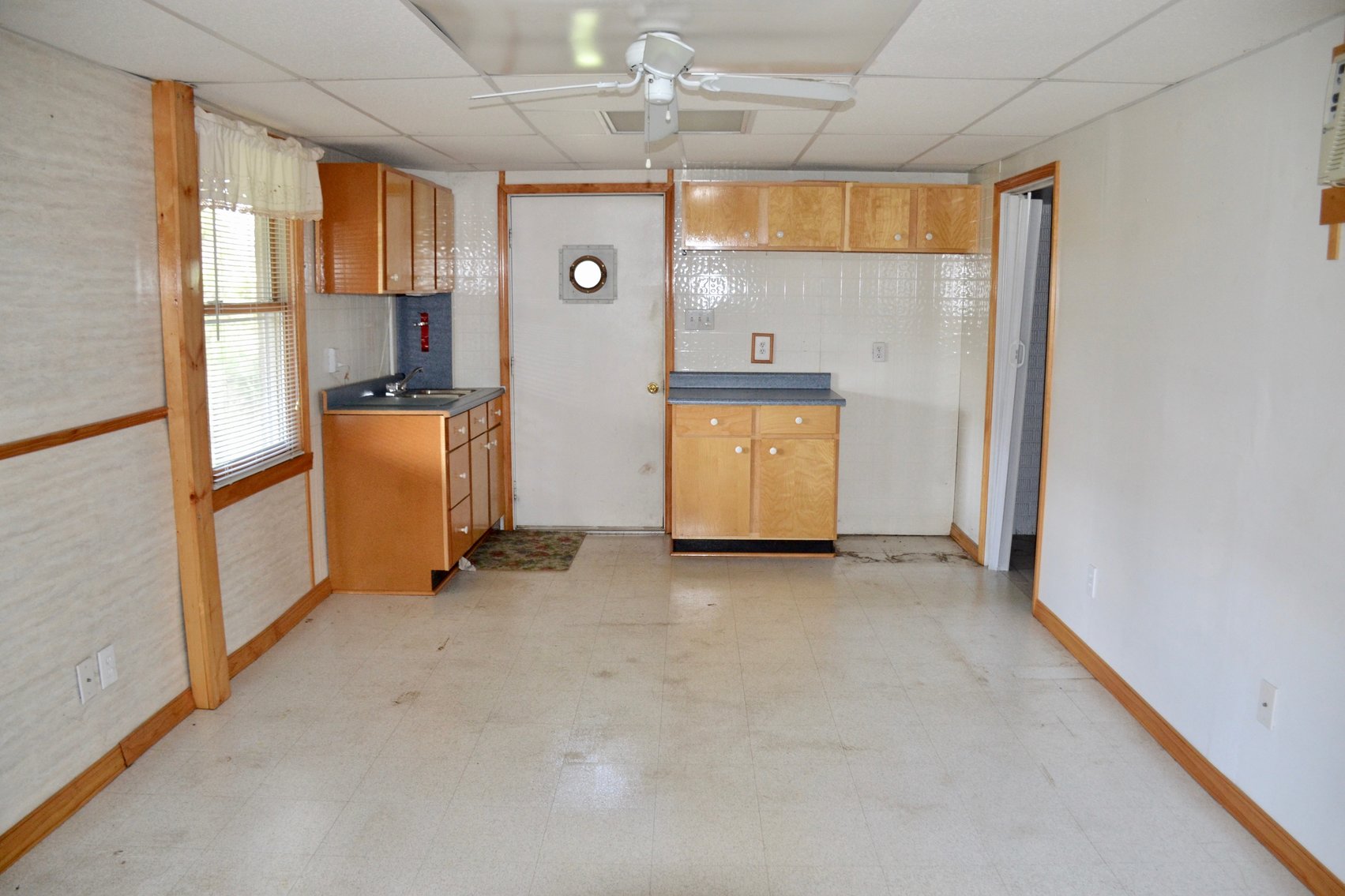 Image for 4 BR/2 BA Home w/Detached Garage/Shop Only 2 Blocks From the Potomac River--Colonial Beach, VA