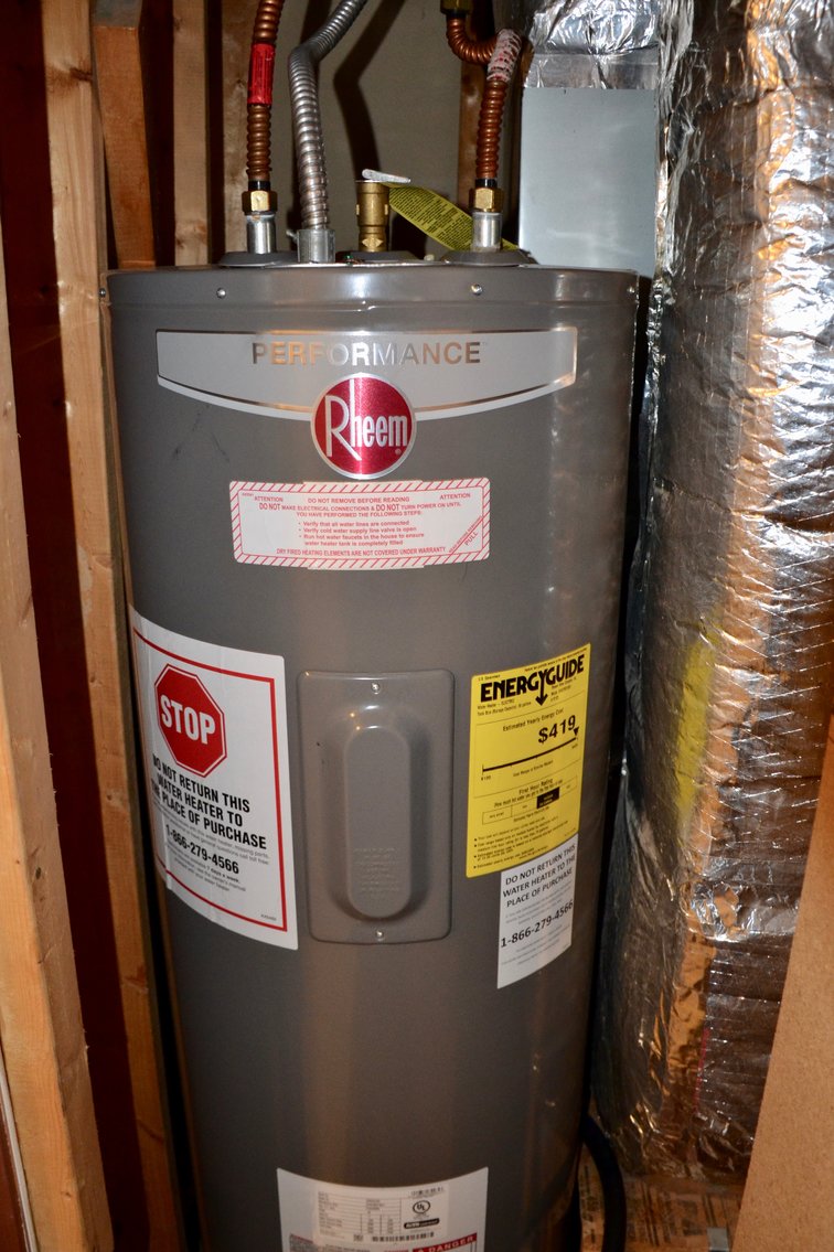 Image for 4 BR/2 BA Home w/Detached Garage/Shop Only 2 Blocks From the Potomac River--Colonial Beach, VA