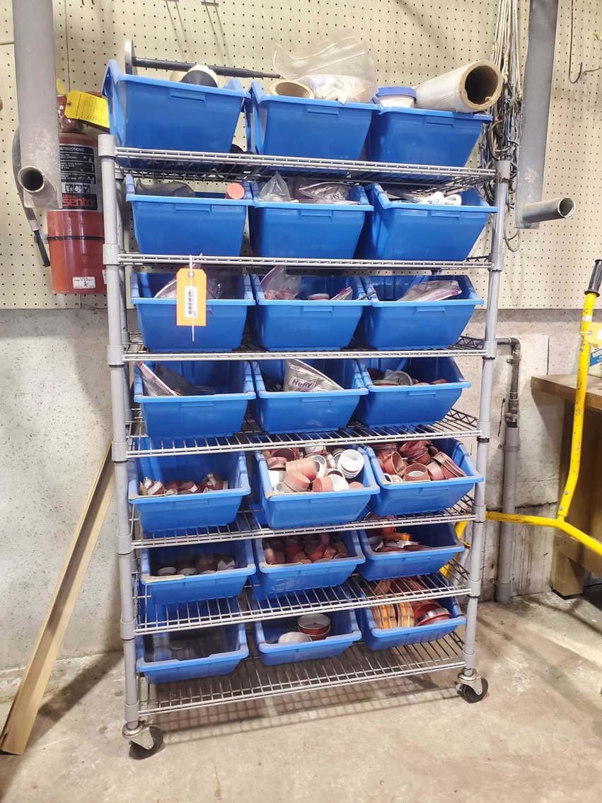 Image for Vehicles, tools, furniture, collectibles-Casco