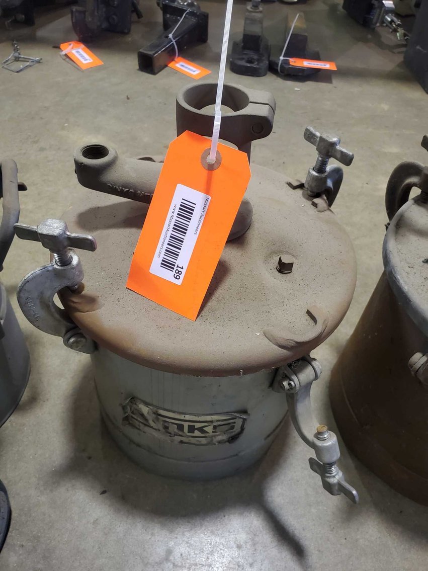 Image for Vehicles, tools, furniture, collectibles-Casco