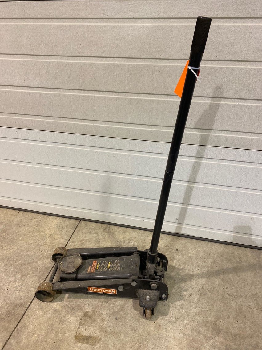 Image for Vehicles, tools, furniture, collectibles-Casco