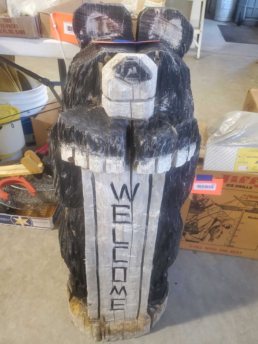 Image for Vehicles, tools, furniture, collectibles-Casco