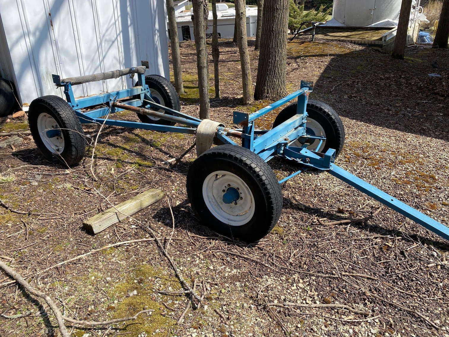 Image for Vehicles, tools, furniture, collectibles-Casco