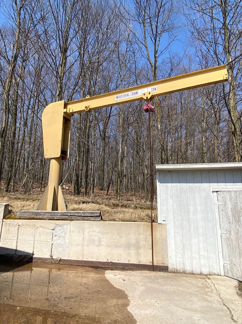 Image for Vehicles, tools, furniture, collectibles-Casco