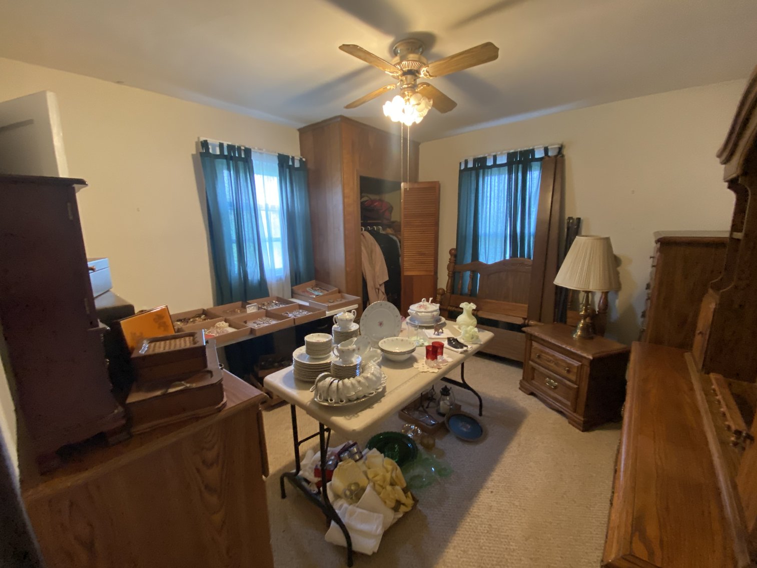 Image for SOLD $82,500 - 3 Bedroom on a Large Lot Selling to the Highest Bidder