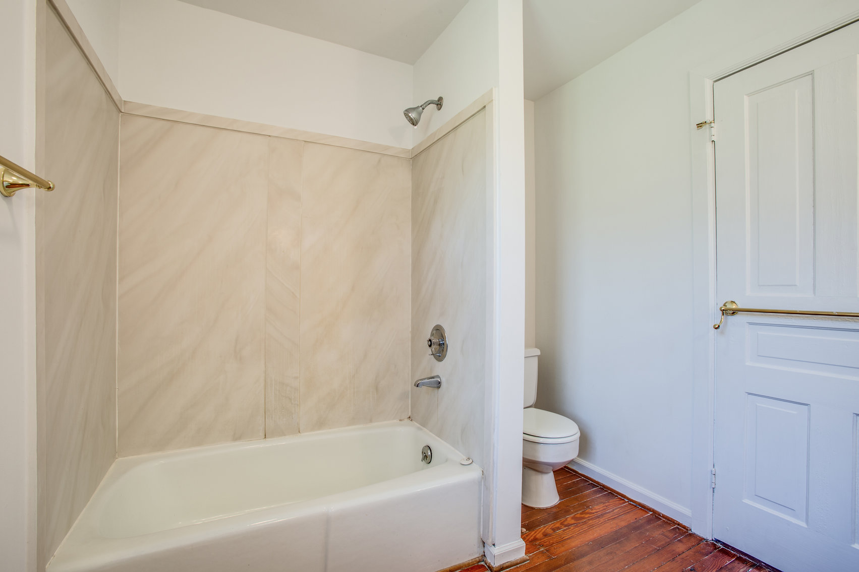 Image for 8 Room/2 BA Home/Office Building (Circa 1859) on .277 +/- Acres in Downtown Louisa, VA