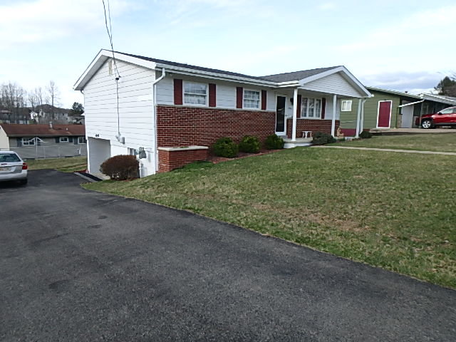 Image for SOLD $165,000 - 3 Bedroom with Full Basement