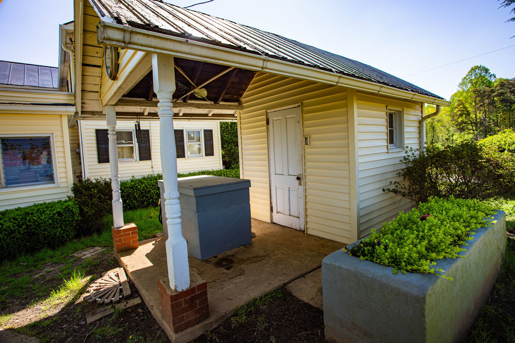 Image for 4 BR/2 BA Farm House, Barns, Fencing & 2 Ponds on 57.5 +/- Acres in Fauquier County, VA--SELLING to the HIGHEST BIDDER!!