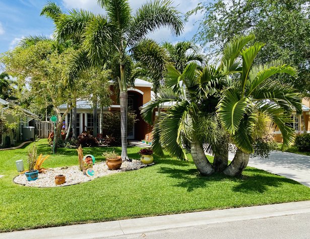 Image for For Sale 3/2/2 Pool Home in Jensen Beach