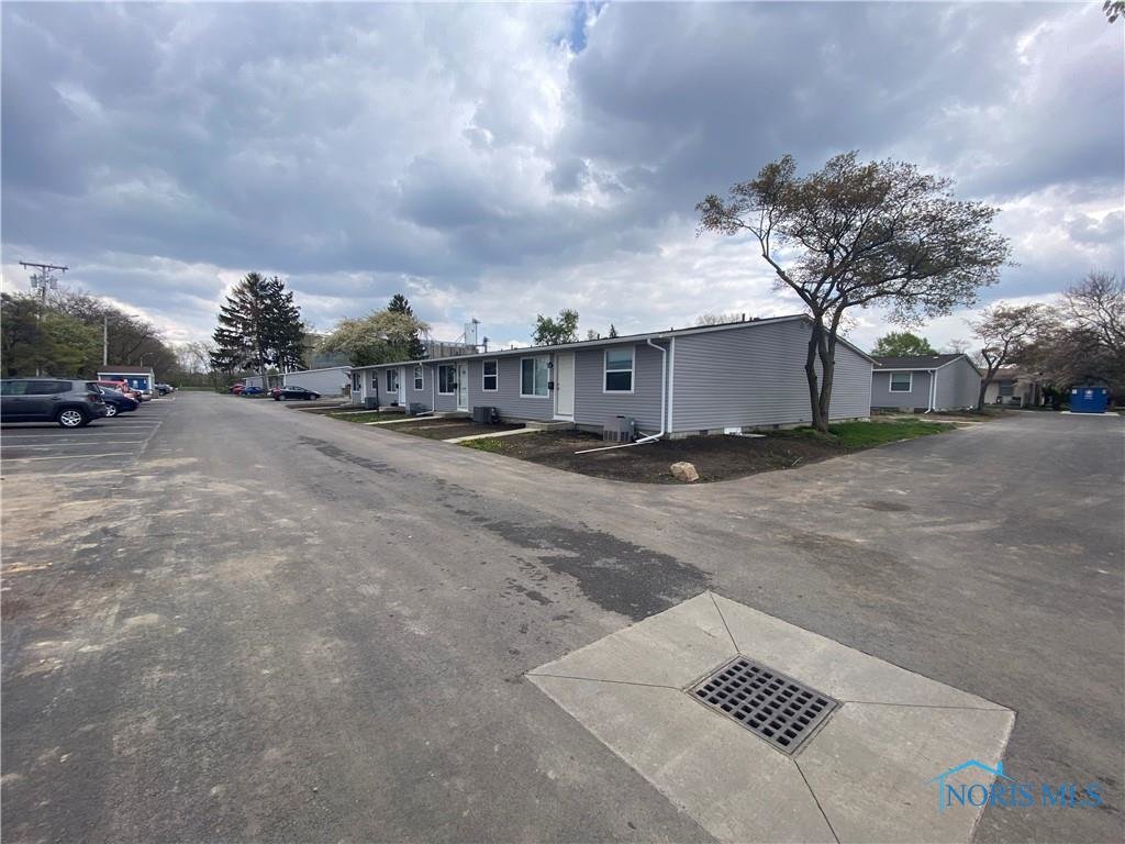 Image for Lamplight Court Apartment Complex Auction!