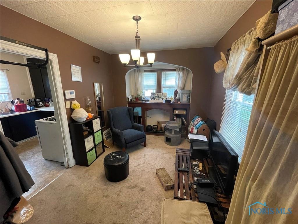 Image for ABSOLUTE AUCTION! 1931 BERKSHIRE PL.