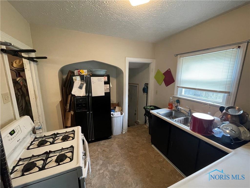 Image for ABSOLUTE AUCTION! 1931 BERKSHIRE PL.