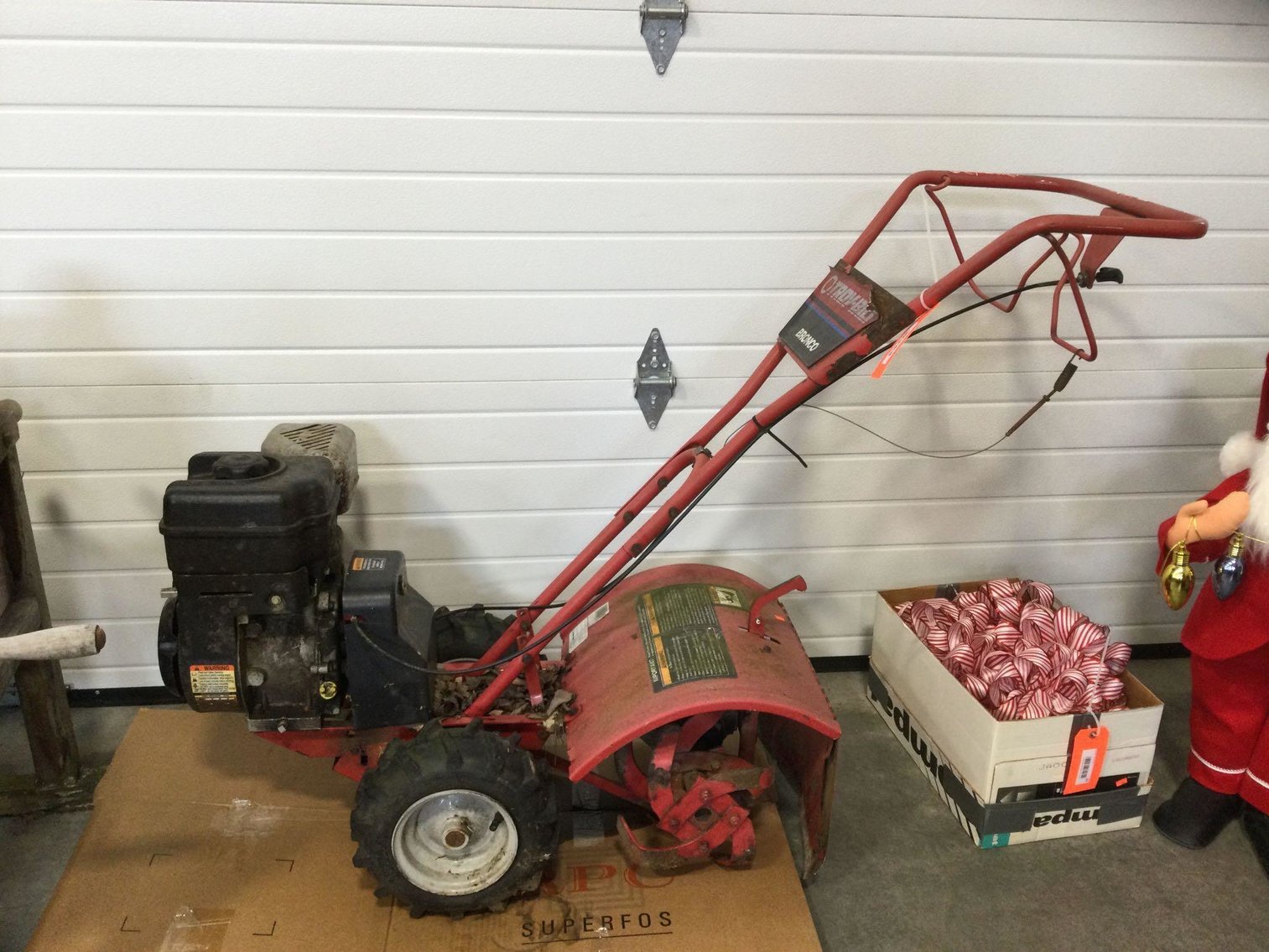 Image for Furniture, Collectibles, Household-New building North