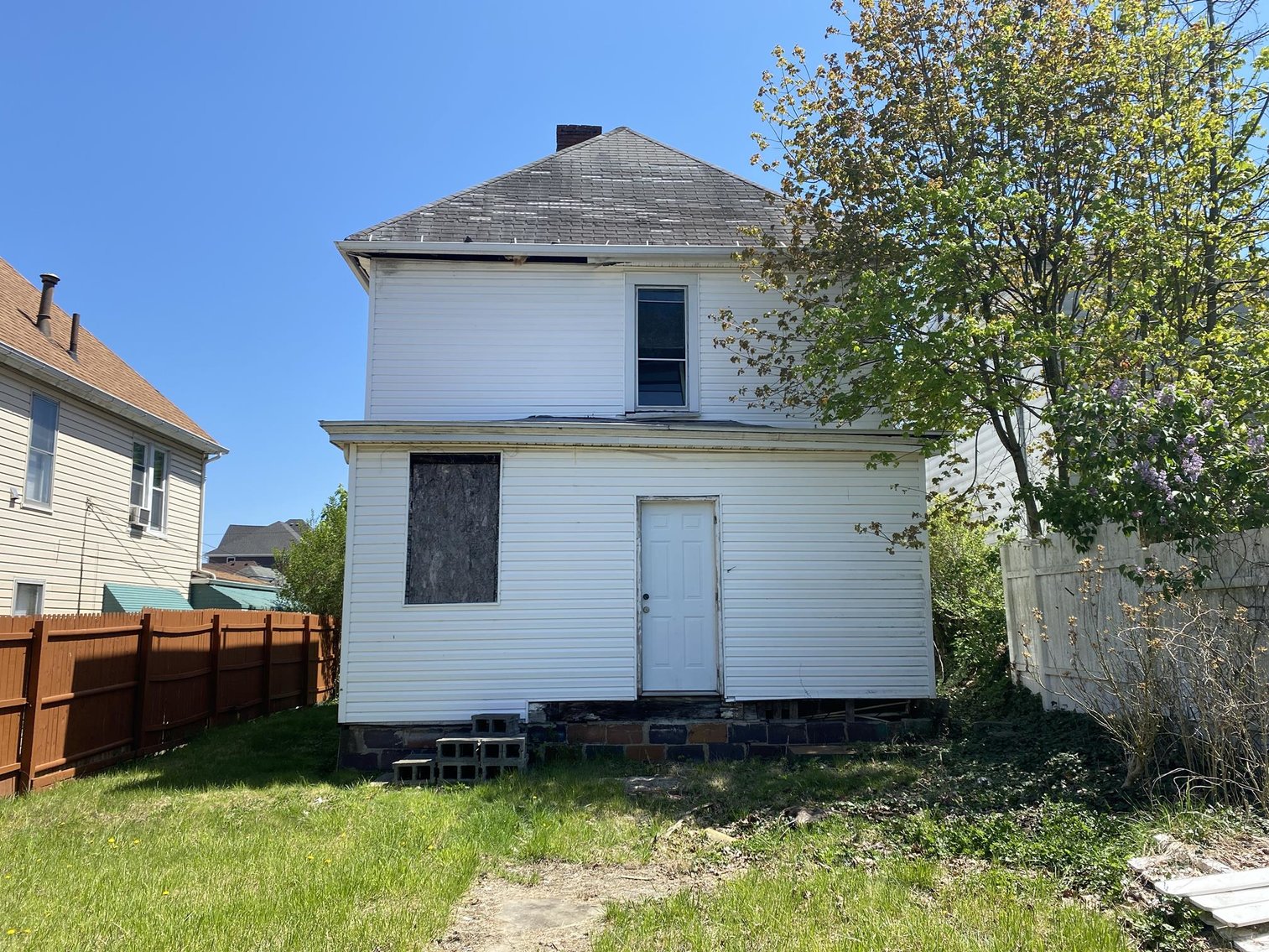 Image for SOLD - 3-Bedroom Project Home Selling to the Highest Bidder