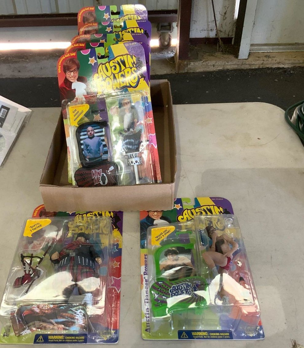 Image for U.S. and German World War 2 Memorabilia, Dwight Yoakam Guitars, Antique Furniture, Carpets, China and Limoges, Hull and Roseville Pottery, Sports Memorabilia & Tools, Framed Art, Stained Glass