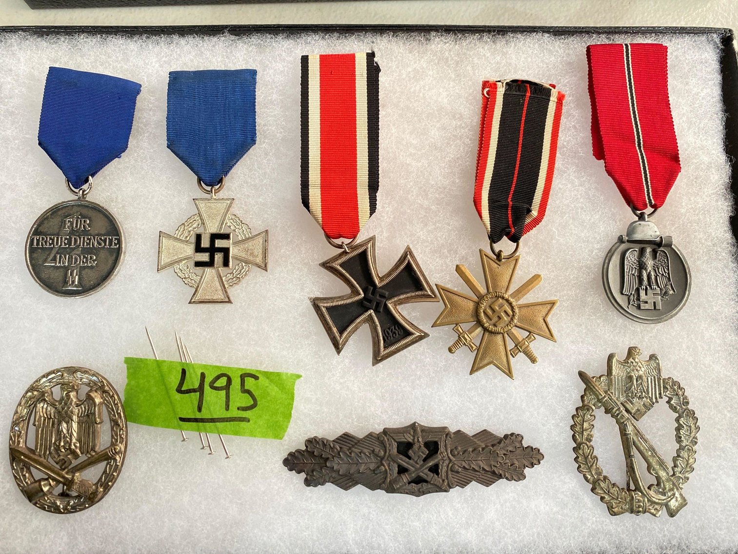 Image for U.S. and German World War 2 Memorabilia, Dwight Yoakam Guitars, Antique Furniture, Carpets, China and Limoges, Hull and Roseville Pottery, Sports Memorabilia & Tools, Framed Art, Stained Glass