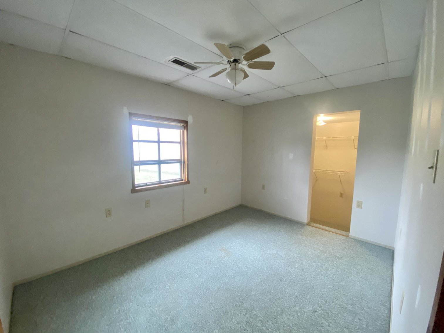 Image for SOLD $126,500 - Must-see 5 Bedroom Selling to the Highest Bidder