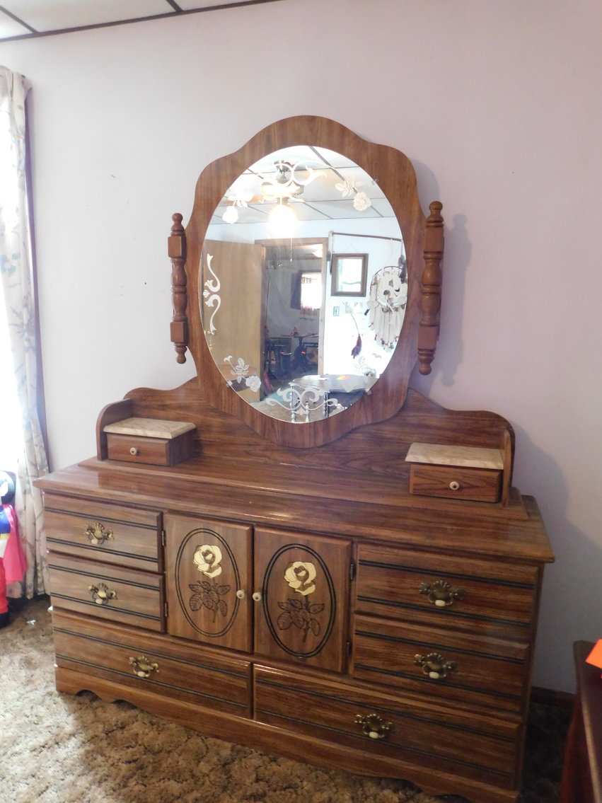 Blacksville, WV Violet Ammons Pido Online Estate Auction