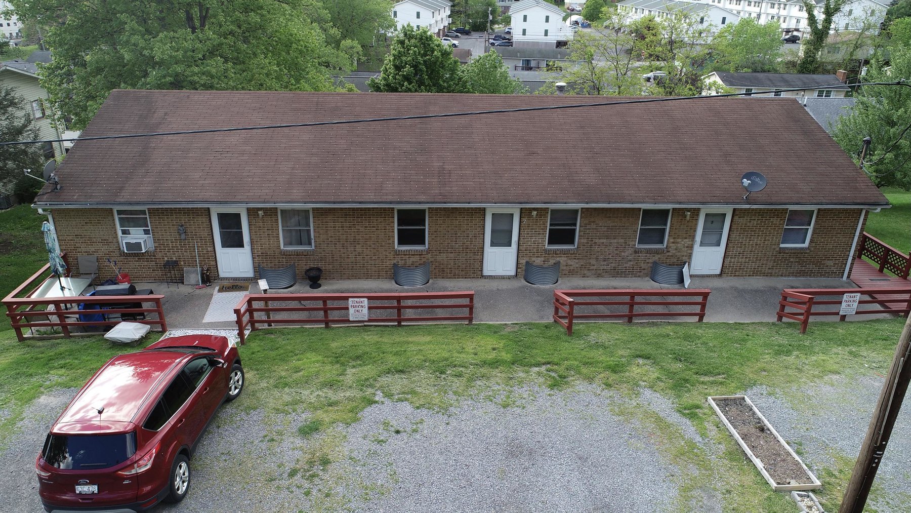 6 Unit Apartment Building Near WVU & Hospitals