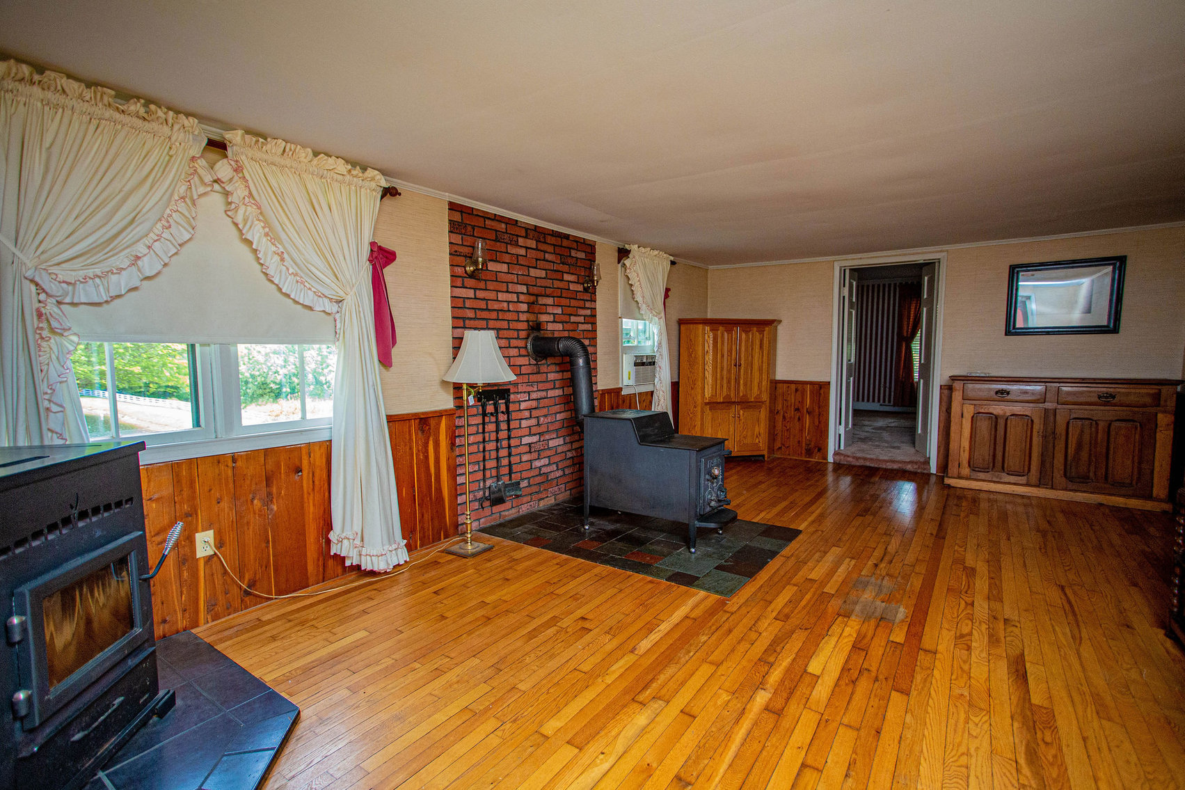 Image for 4 BR/2 BA Farm House, Barns, Fencing & 2 Ponds on 57.5 +/- Acres in Fauquier County, VA--SELLING to the HIGHEST BIDDER!!