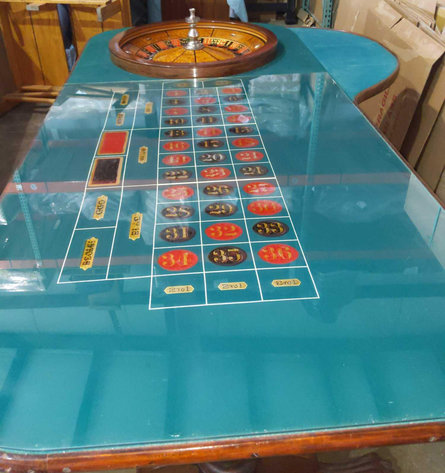 Image for Gaming Equipment, Neon Signs, Collectibles, Household Furnishings – Online Auction