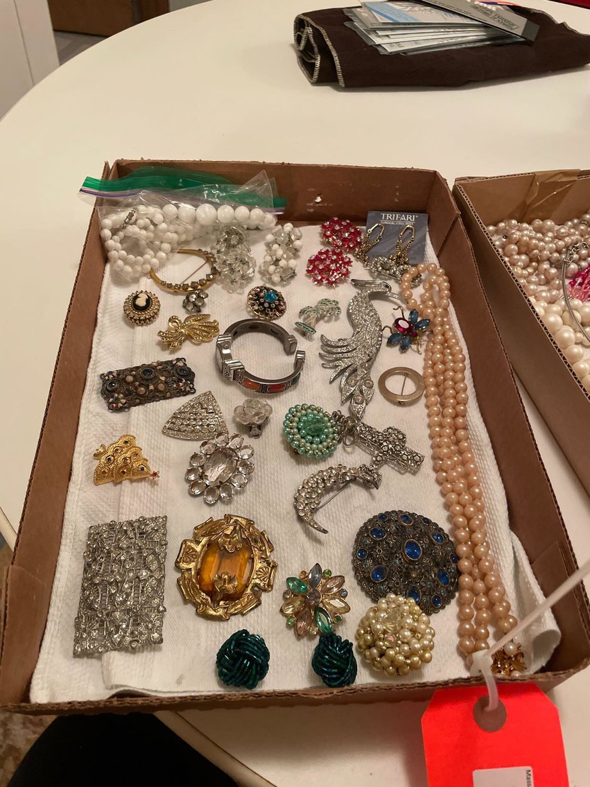 Image for Furniture, Collectibles, Household-Northern Ave