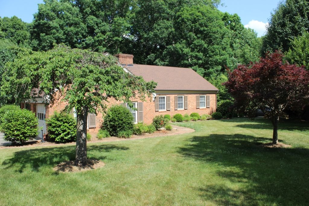 Image for Estate of the Late Ruth Fields- Home on .59+/- Acres and 2 Adjacent Lots