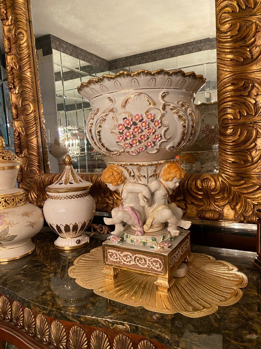 Image for Uniontown, PA – Estate of Shirley Little, Furniture, Décor Items, John Wayne Collectibles, and More!