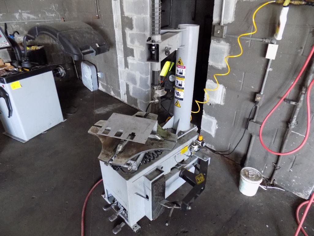 Image for Assets of Former Auto Repair Center