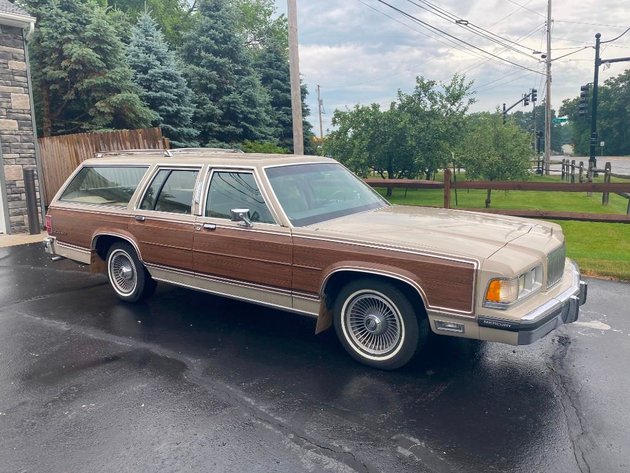 Image for 1990 Mercury Marquis Station Wagon
