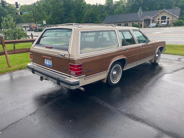 Image for 1990 Mercury Marquis Station Wagon