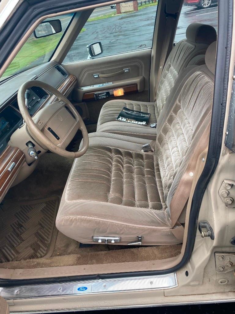 Image for 1990 Mercury Marquis Station Wagon