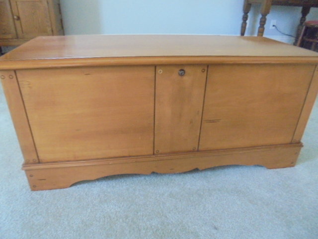 Image for PUBLIC ESTATE AUCTION ((LIVING)