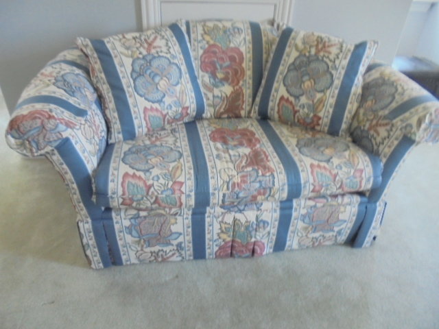 Image for PUBLIC ESTATE AUCTION ((LIVING)