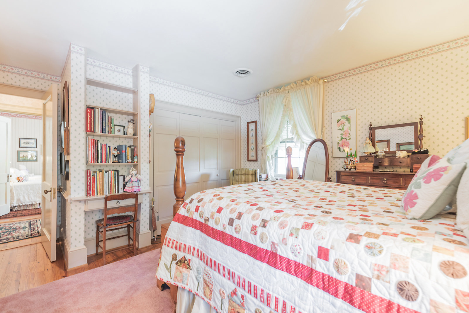 Image for Majestic 5 BR/4.5 BA Home on 1+ Acres w/Large Detached Garage/Shop in Downtown Blackstone, VA