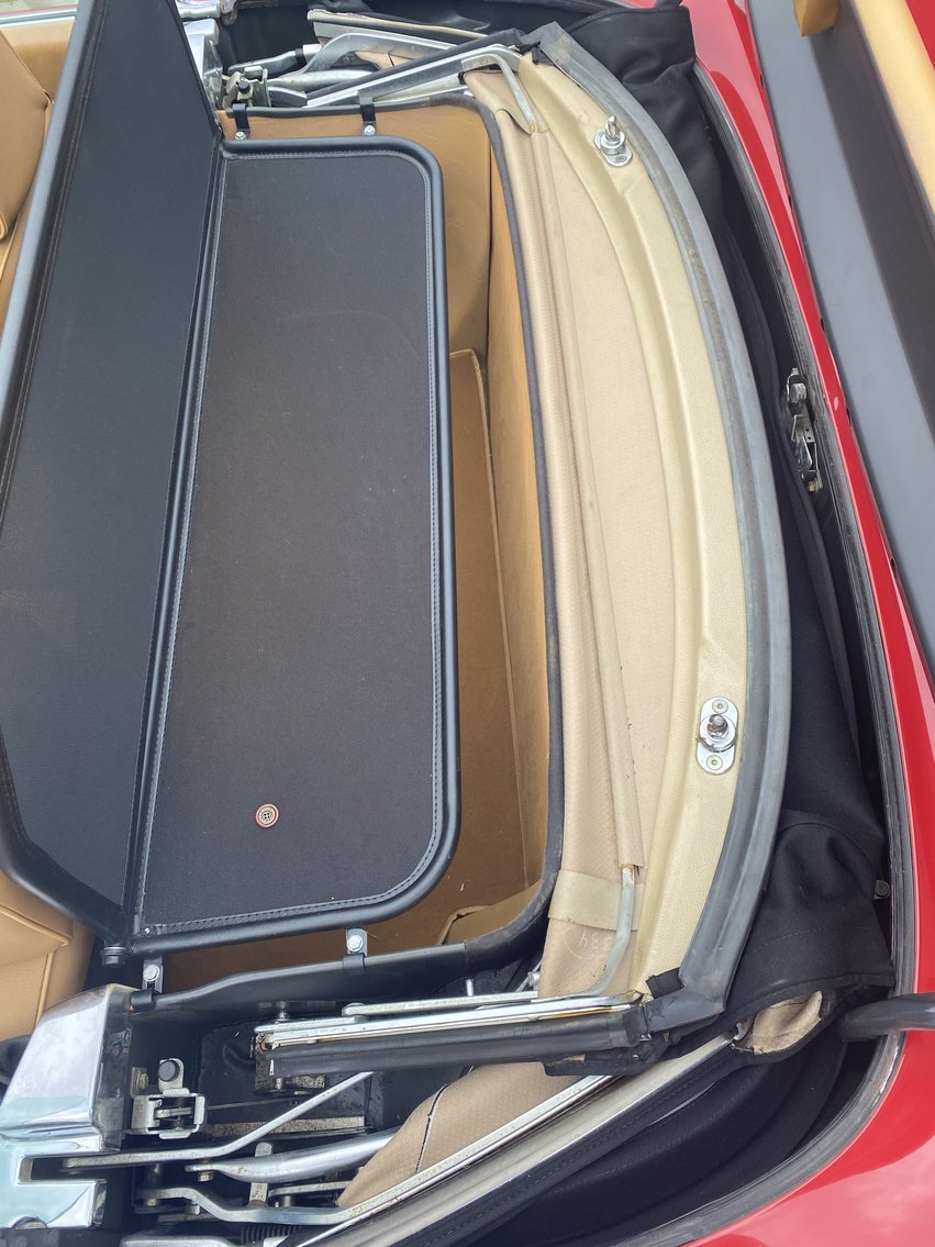 Image for 1988 Mercedes-Benz 560 Passenger Car