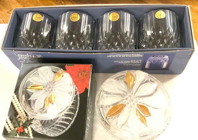 Image for Nutcrackers, Cherry Furniture, Slag Glass Lamp, Framed Art & More