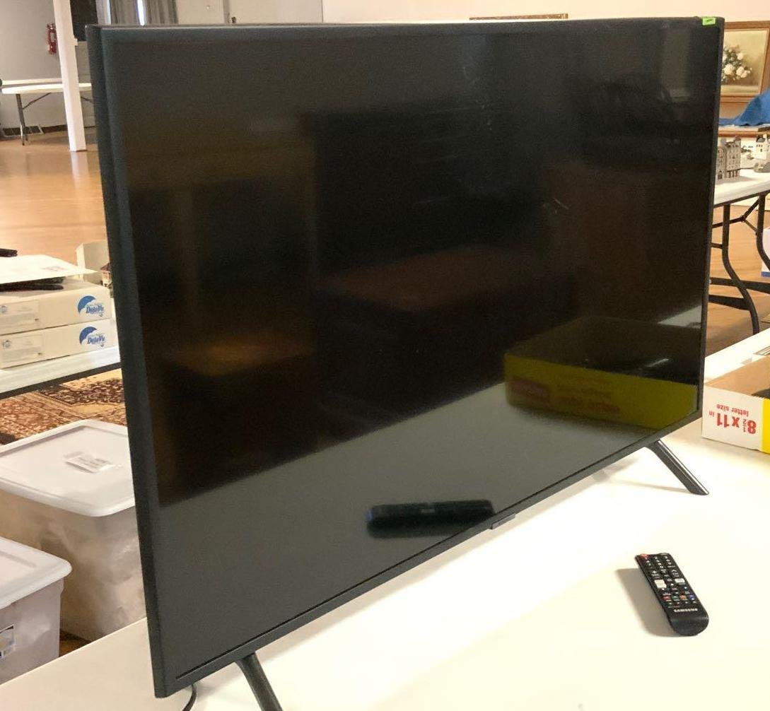 Image for Nutcrackers, Cherry Furniture, Slag Glass Lamp, Framed Art & More